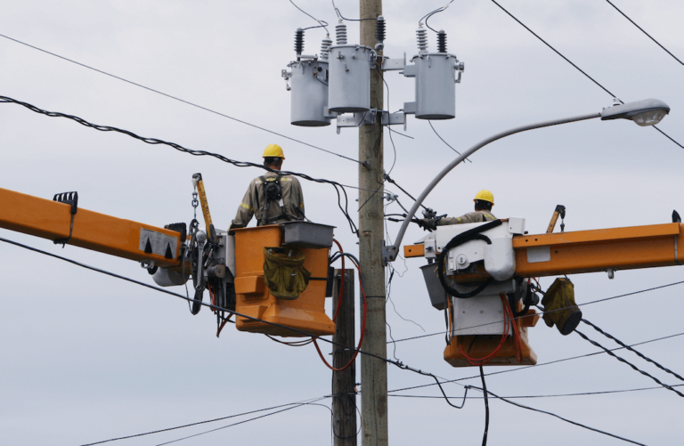 power-outage-lines-repair